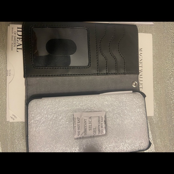 Ideal of Sweden iPhone 11 phone wallet case - Picture 2 of 3